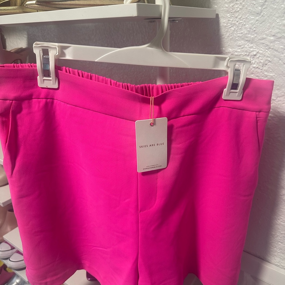 Skies Are Blue Women's Pink Shorts